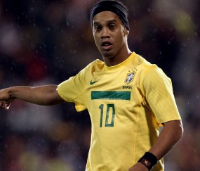 开云体育在线-当新疆队淘汰篮网，福克斯如何成为跨文化篮球叙事的关键先生