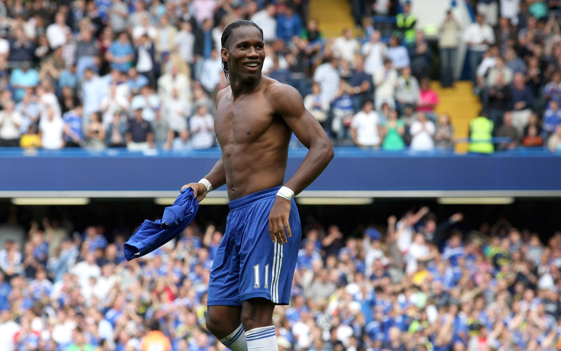 活塞对阵爵士，霍勒迪末节接管比赛，诠释何为关键先生